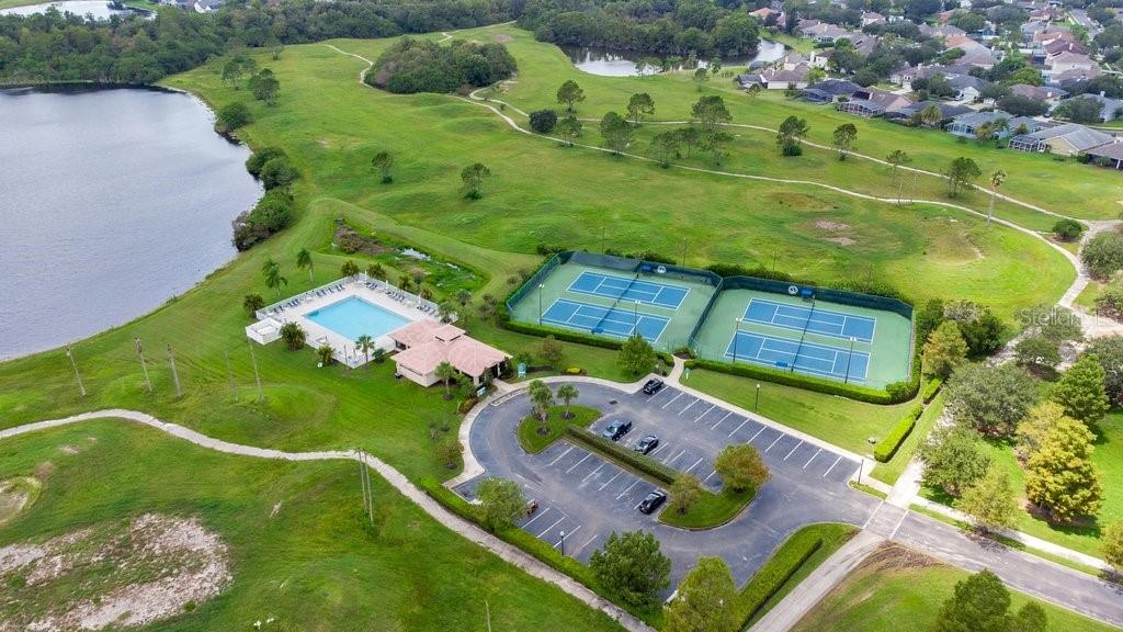 KINGS POINTE - Residential