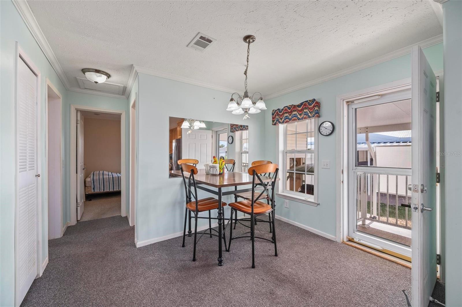 1000 KINGS HIGHWAY 175