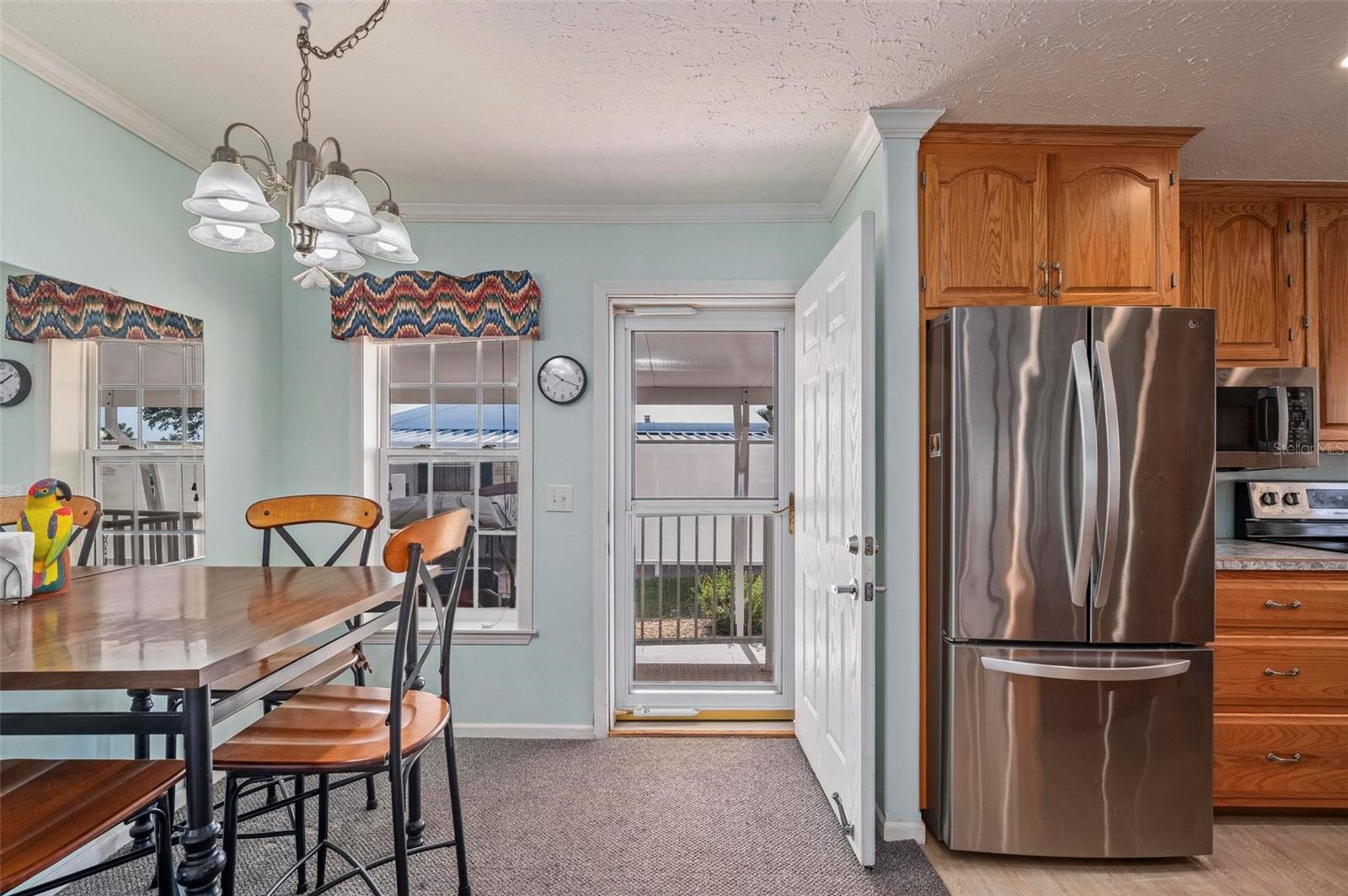 1000 KINGS HIGHWAY 175