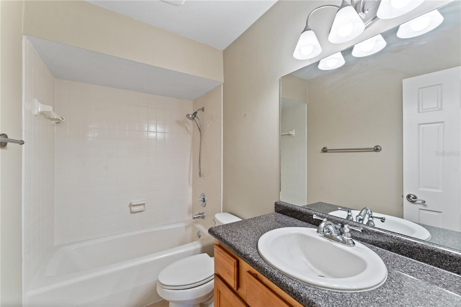 THE GRAND AT OLDE CARROLLWOOD - Residential