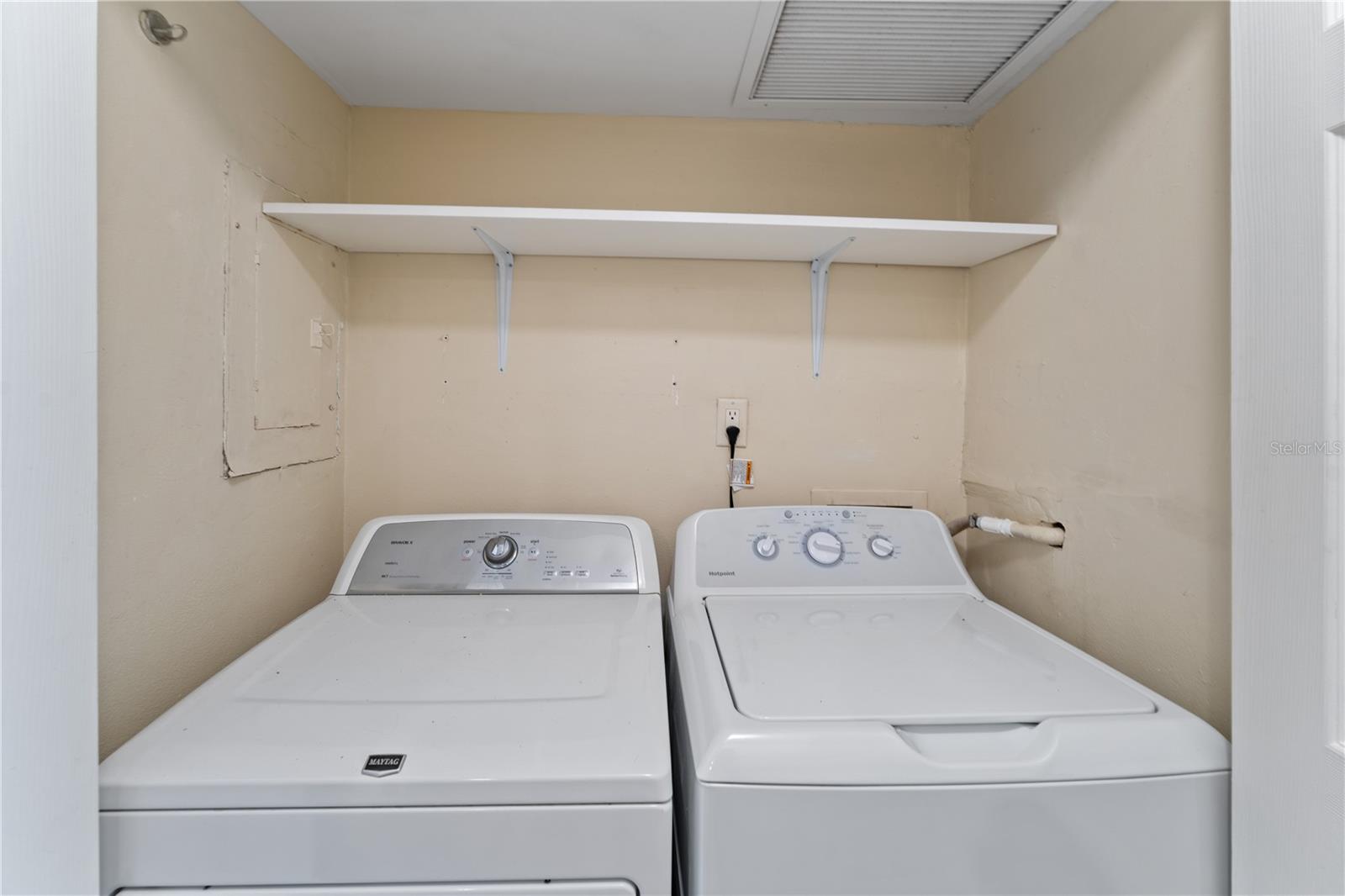 THE GRAND AT OLDE CARROLLWOOD - Residential