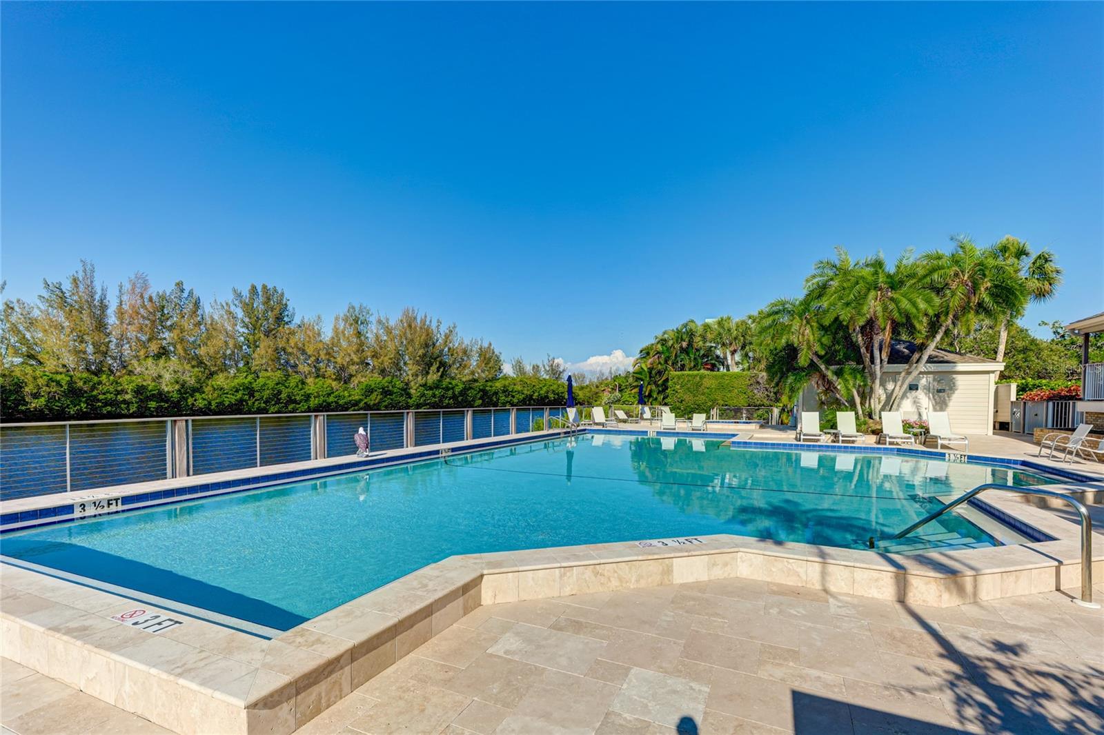 TIDY ISLAND PH III - Residential