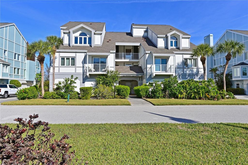 Photo of 114 Tidy Island Boulevard, Bradenton, FL 34210 (MLS # A4667180)
