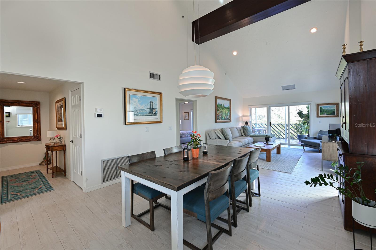 TIDY ISLAND PH III - Residential