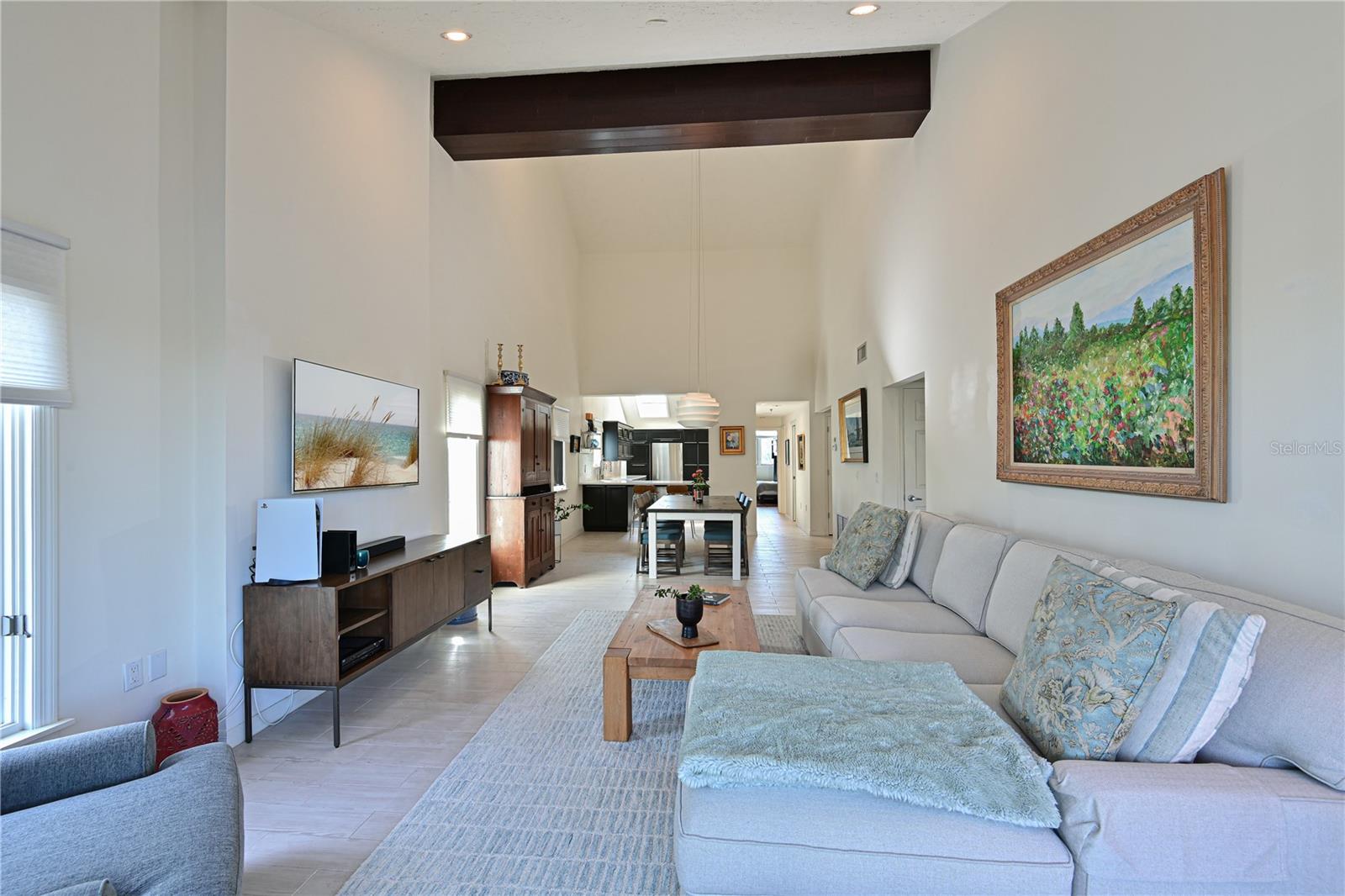 TIDY ISLAND PH III - Residential