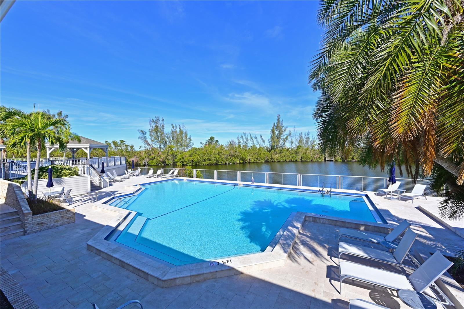 TIDY ISLAND PH III - Residential