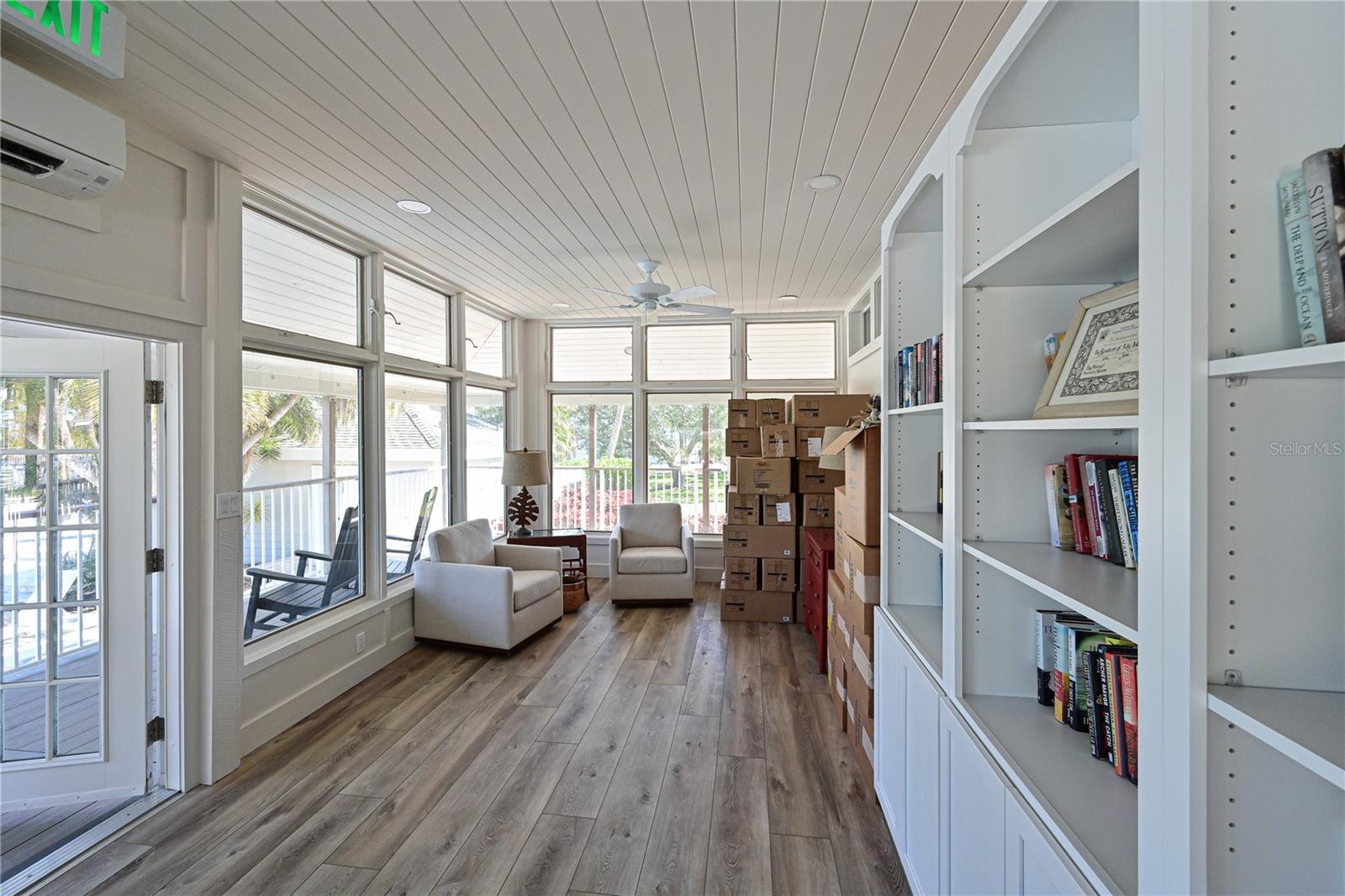 TIDY ISLAND PH III - Residential