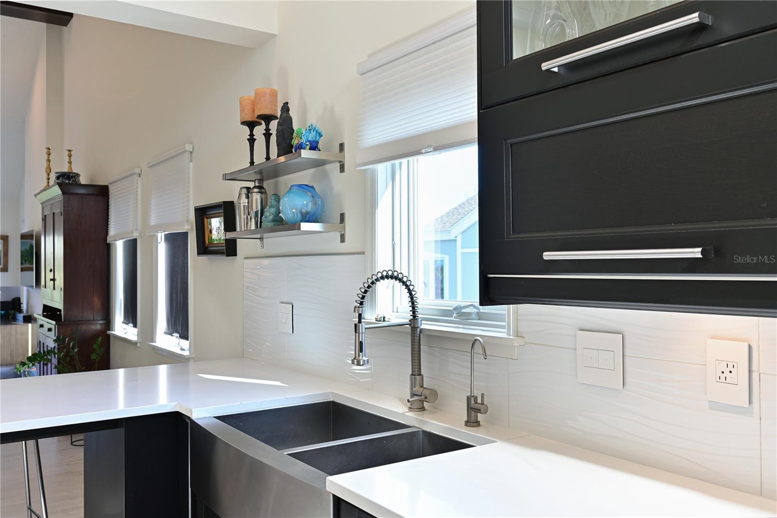 TIDY ISLAND PH III - Residential