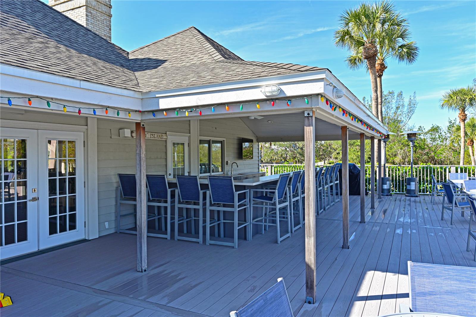 TIDY ISLAND PH III - Residential