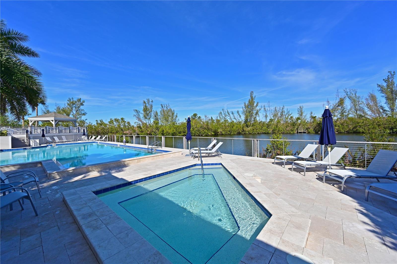 TIDY ISLAND PH III - Residential