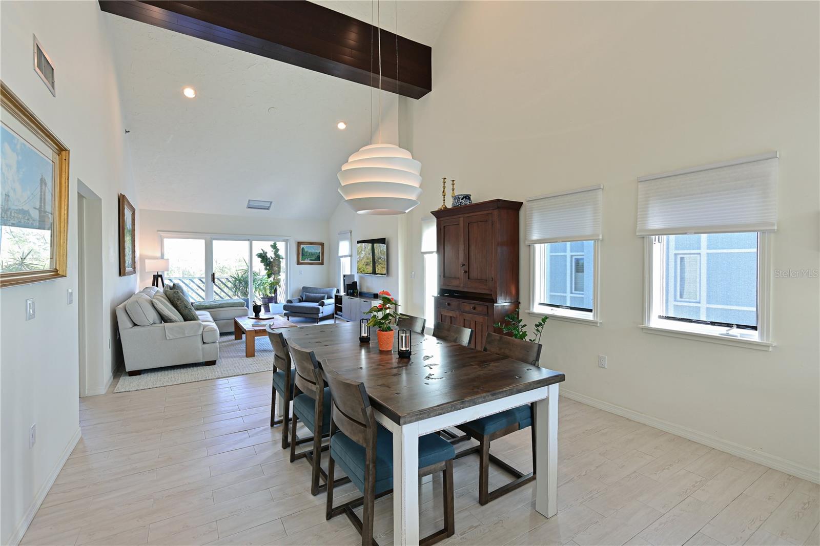 TIDY ISLAND PH III - Residential