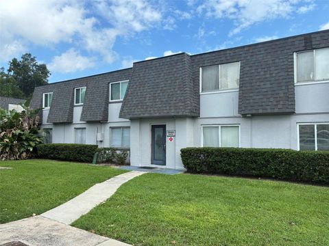 Photo of 1944 Conway Road #4, Orlando, FL 32812 (MLS # O6427715)