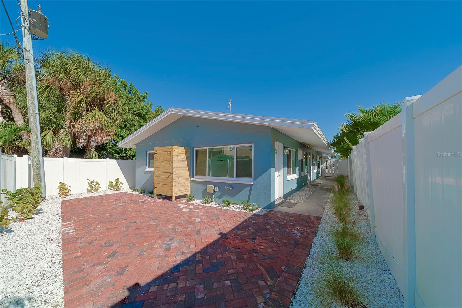 PAGES REP OF MITCHELLS BEACH - Residential Lease