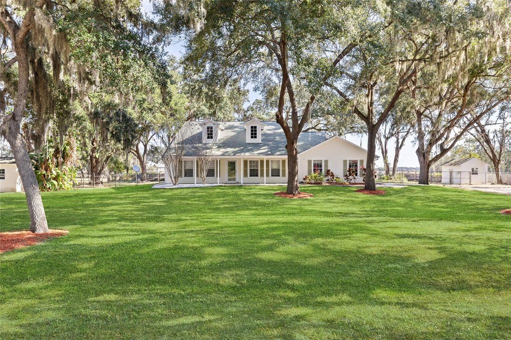 Photo of 3355 Lake Tohopekaliga Road, Saint Cloud, FL 34772 (MLS # S5141501)