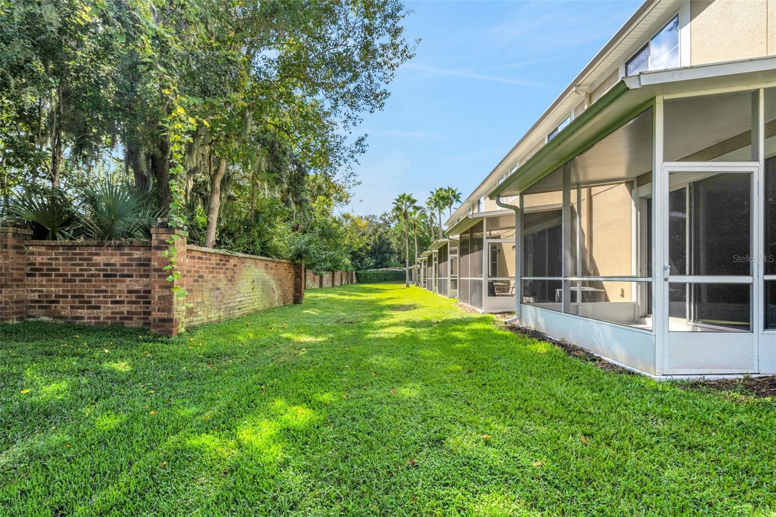 RIVERVIEW TWNHMS PH II - Residential