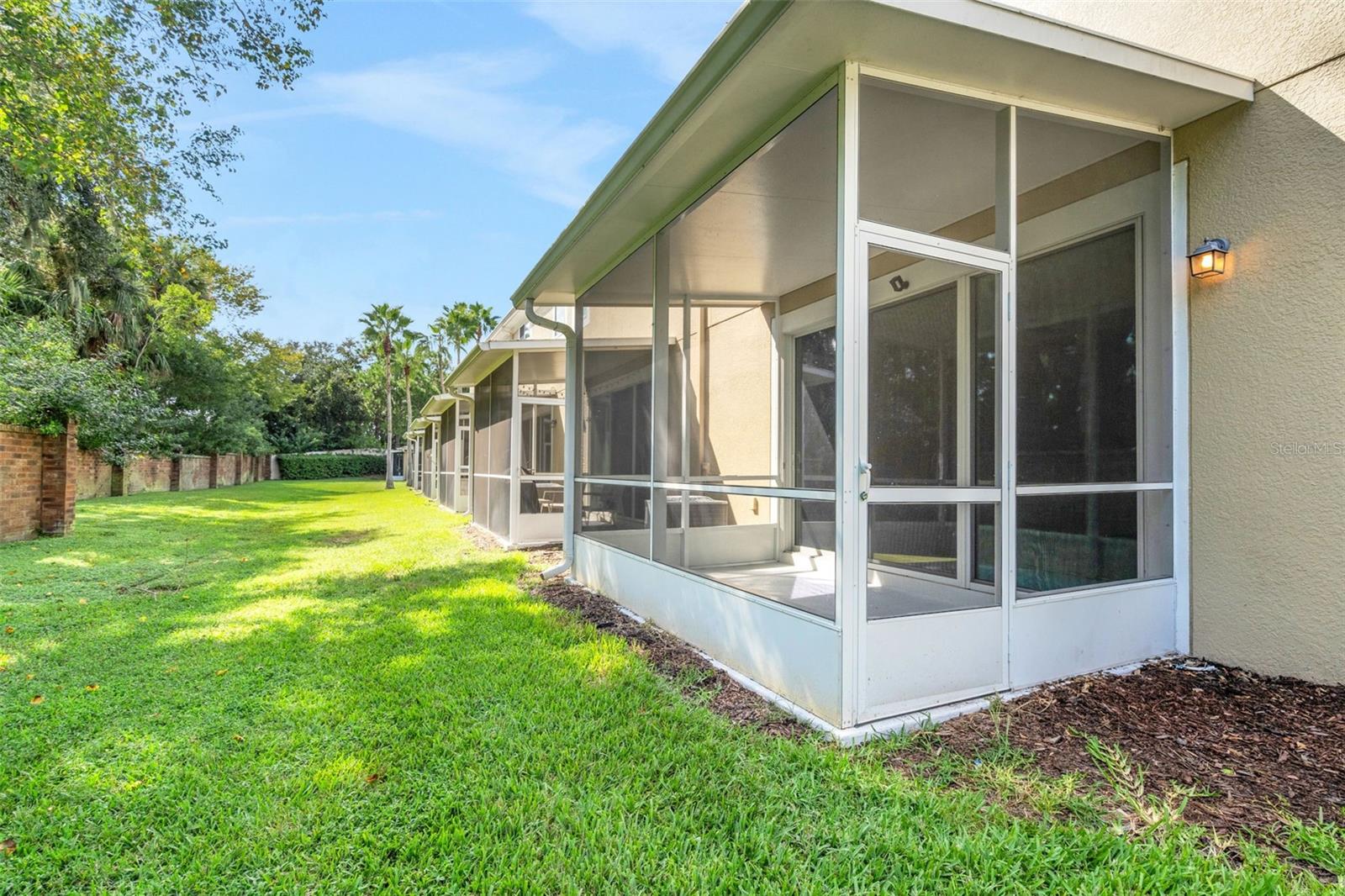 RIVERVIEW TWNHMS PH II - Residential