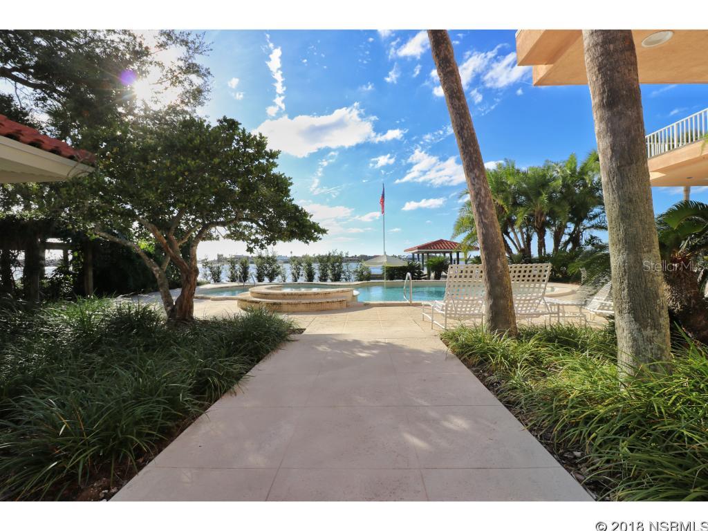 Newell & Carr Walker Grant - Residential