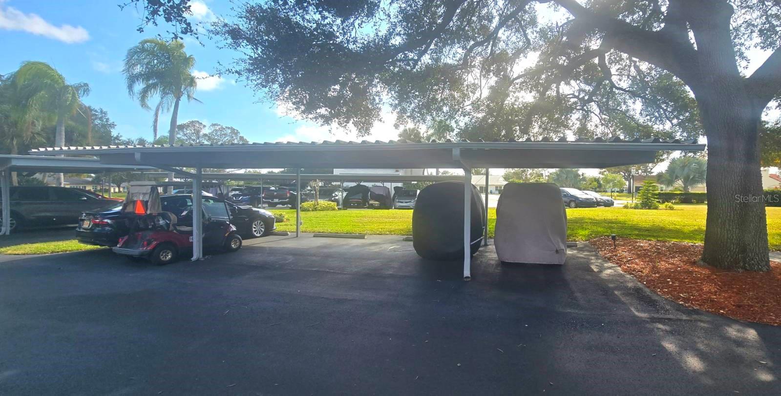 GREEN VIEW CONDO - Residential