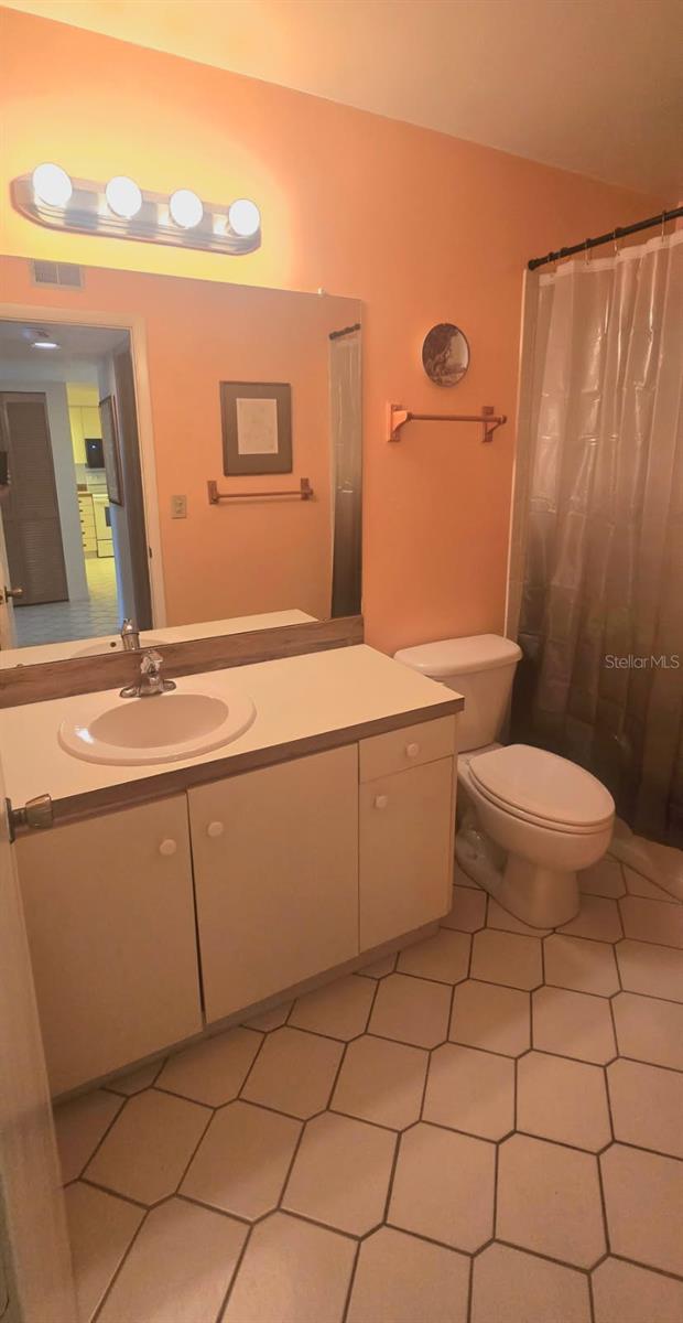 GREEN VIEW CONDO - Residential