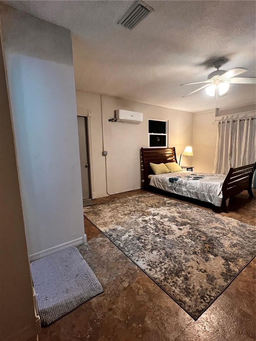 Photo of 188 Clemson Road, Venice, FL 34293 (MLS # A4675215)