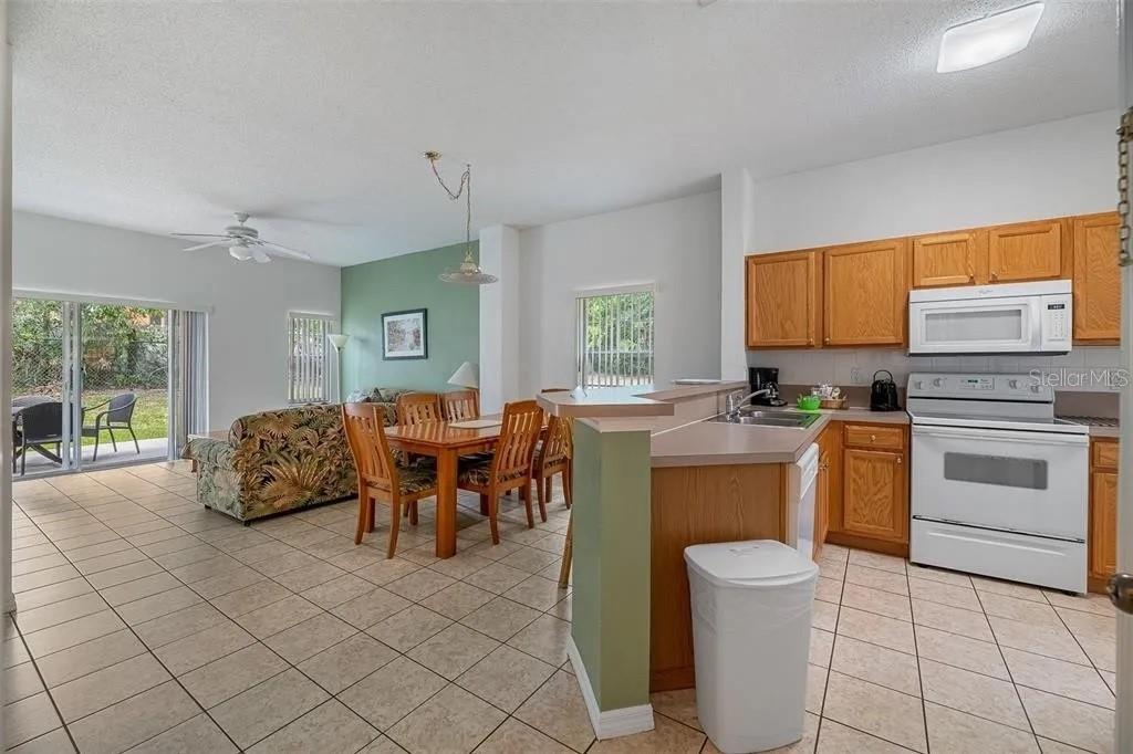 1055 PARK RIDGE CIRCLE
