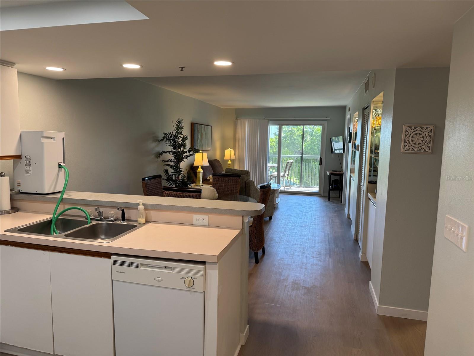 THE TERRA CEIA CLUB - Residential Lease