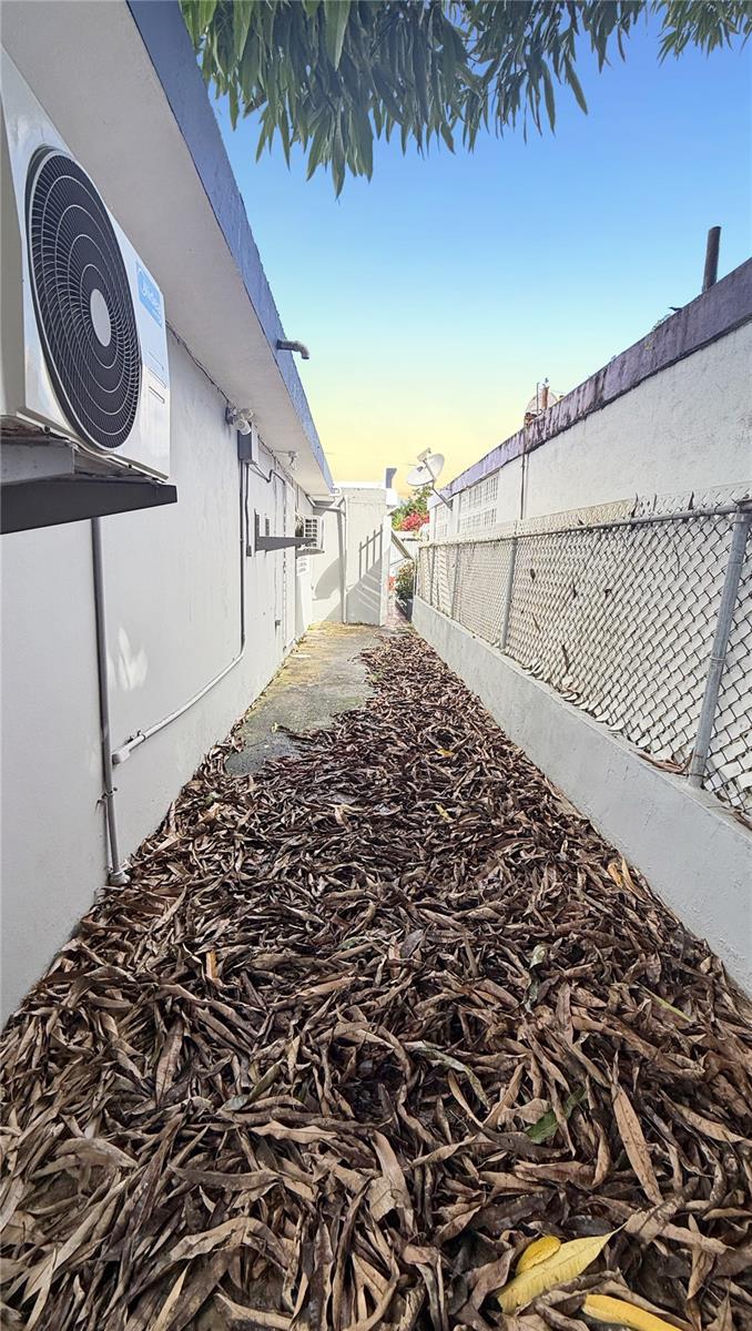 URB. JARDINES DE COUNTRY CLUB - Residential Lease