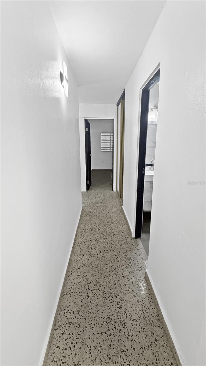 URB. JARDINES DE COUNTRY CLUB - Residential Lease