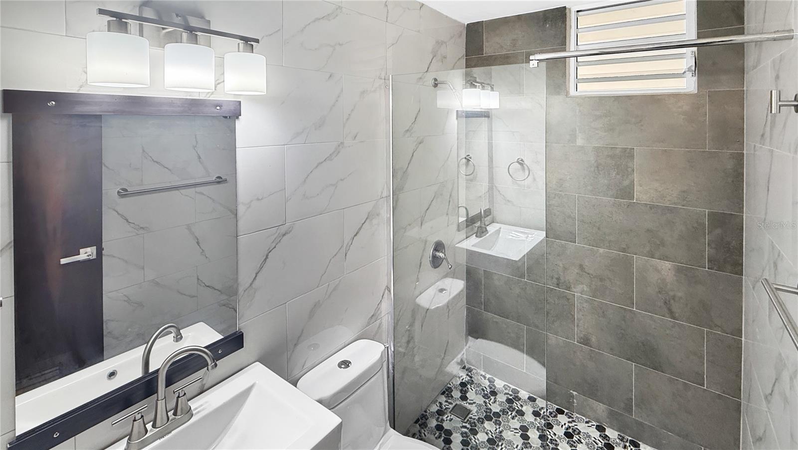 URB. JARDINES DE COUNTRY CLUB - Residential Lease