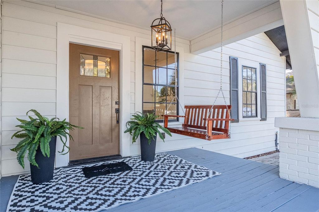 Photo of 805 E Curtis Street, Tampa, FL 33603 (MLS # TB8466513)