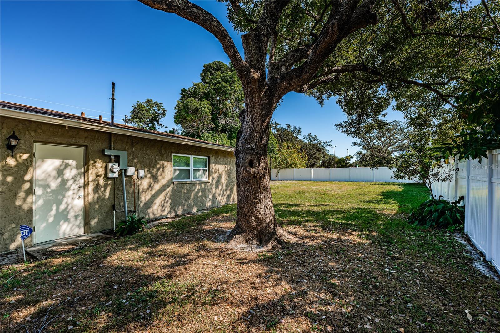 FLORAL VILLA PARK - Residential