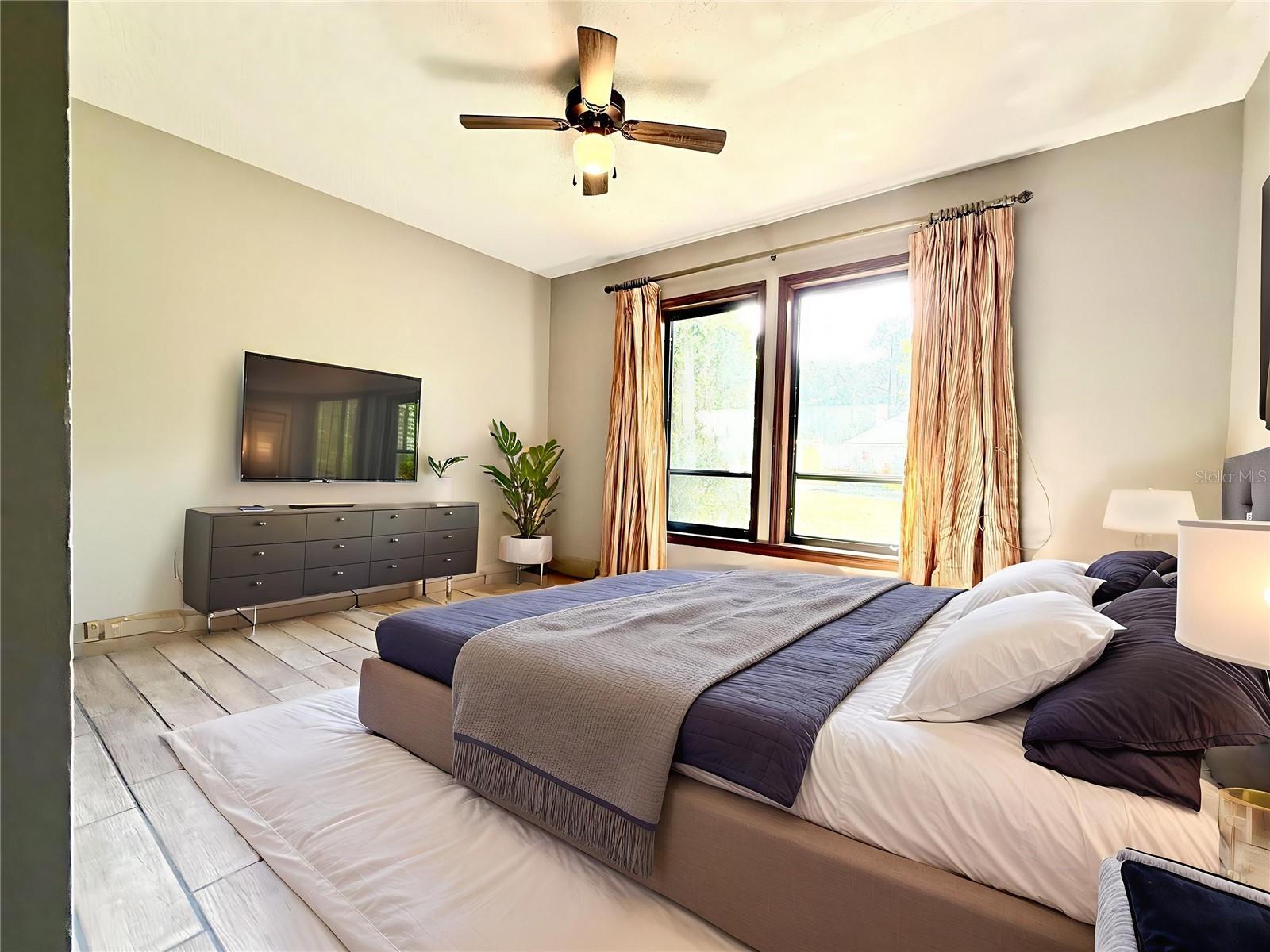 COUNTRY CLUB ESTATES - Residential Lease