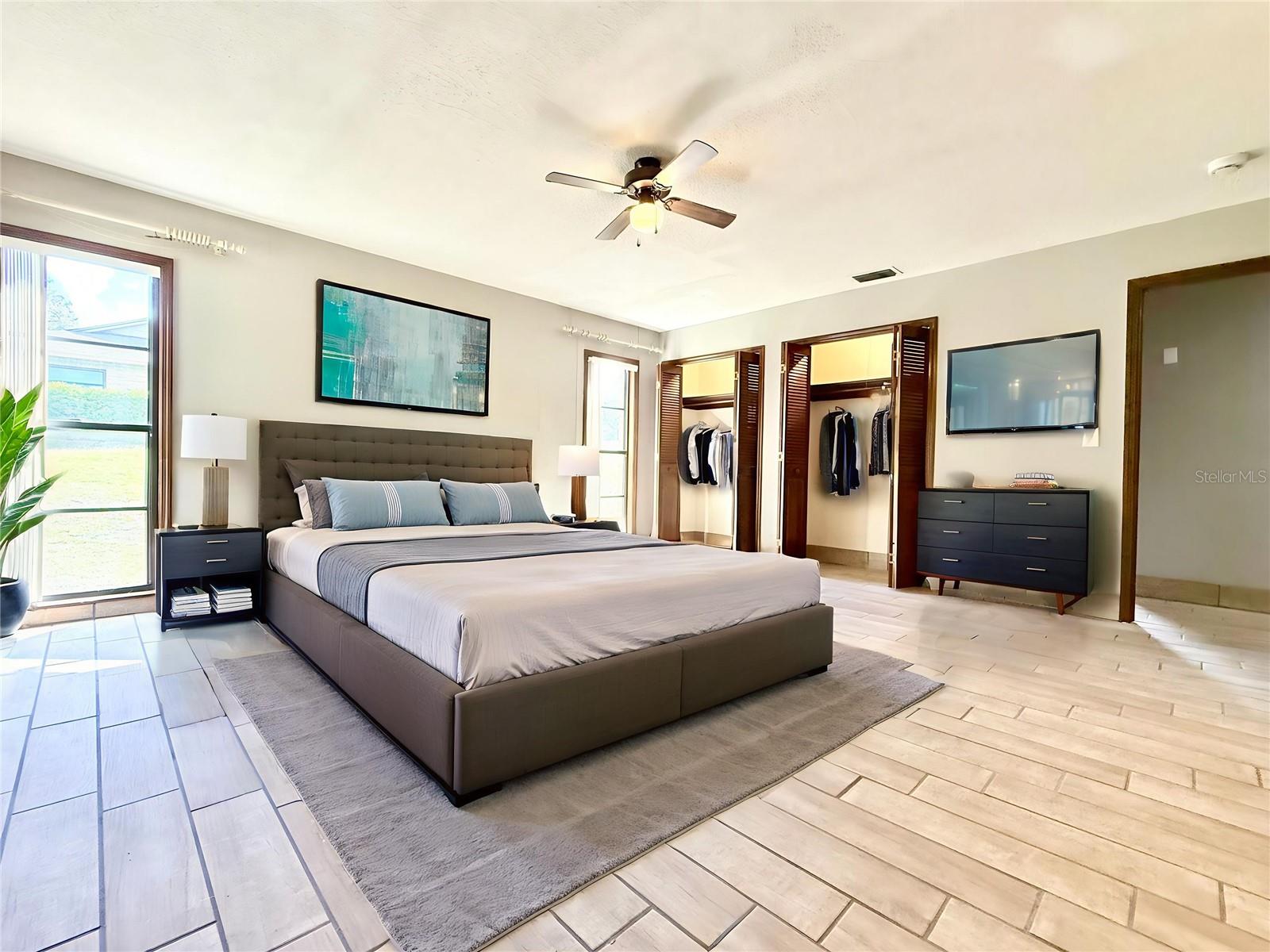 COUNTRY CLUB ESTATES - Residential Lease