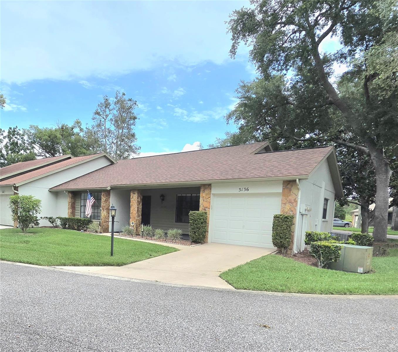 3136 CLOISTER COURT
