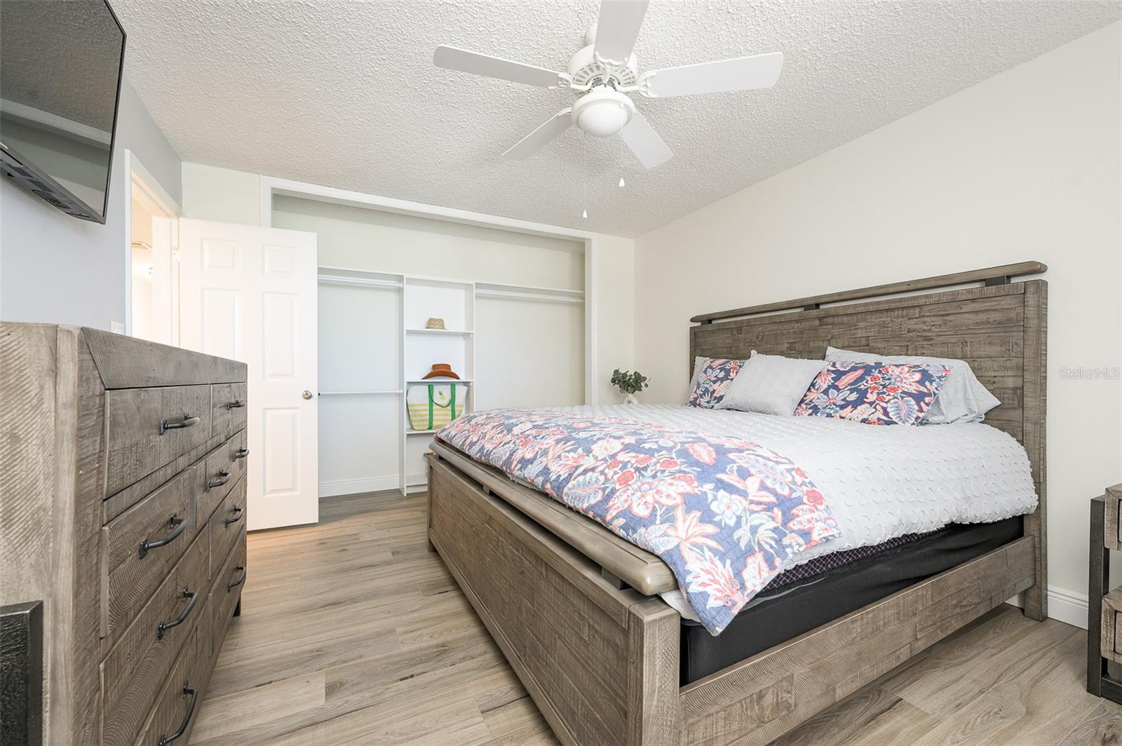 FAIRWIND SHORES CONDO - Residential