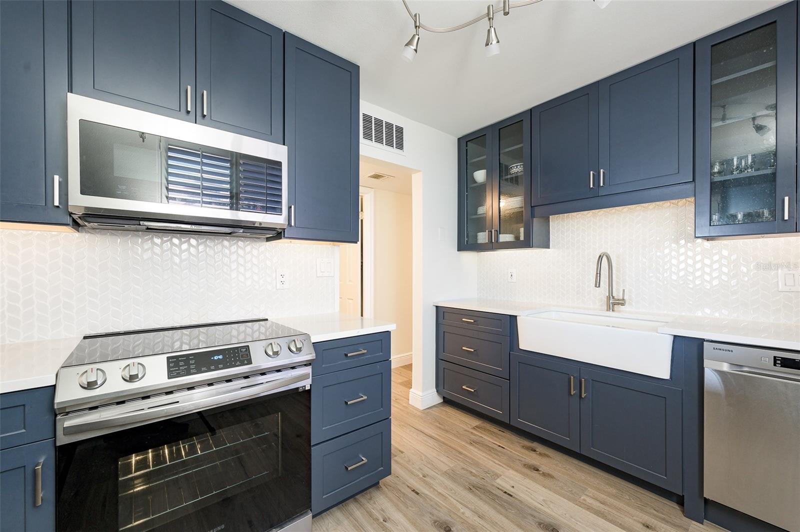 FAIRWIND SHORES CONDO - Residential