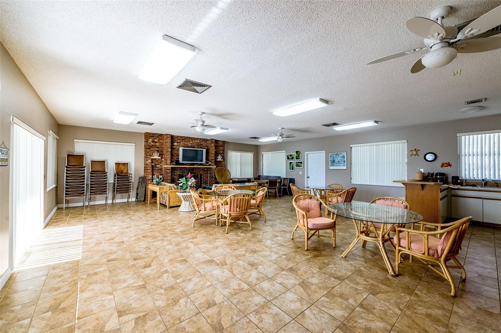 FAIRWIND SHORES CONDO - Residential