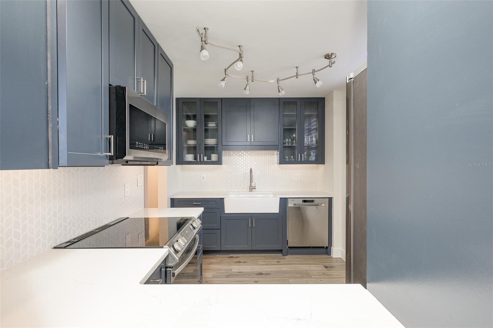 FAIRWIND SHORES CONDO - Residential