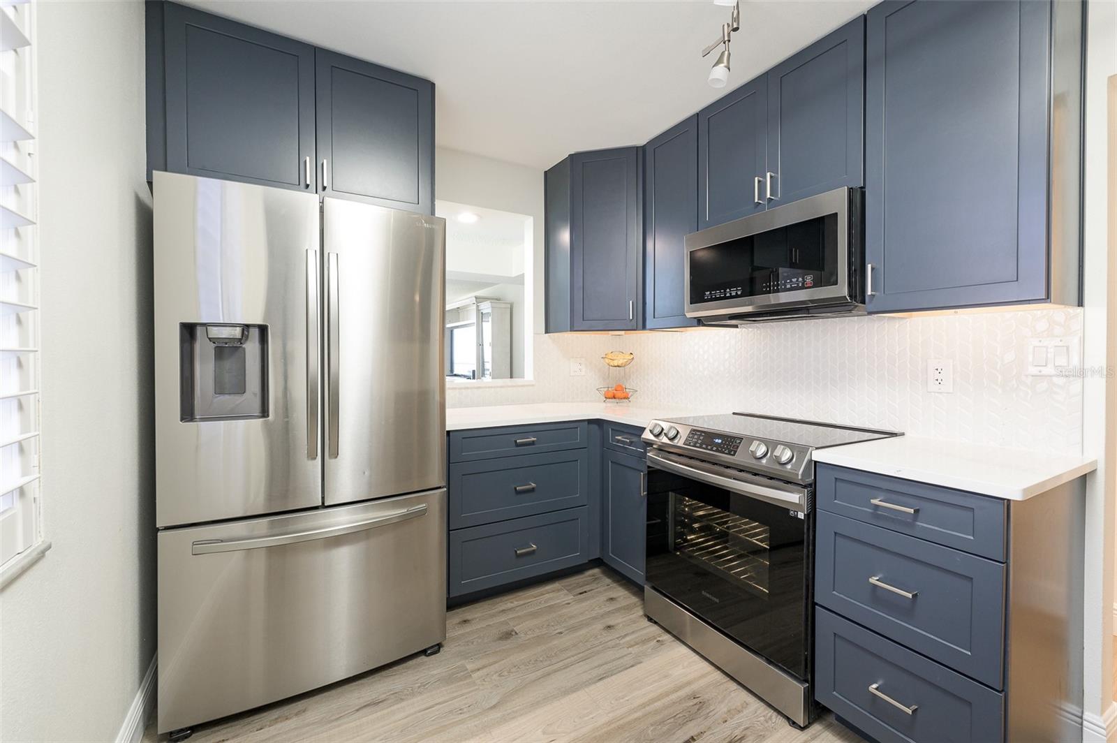 FAIRWIND SHORES CONDO - Residential