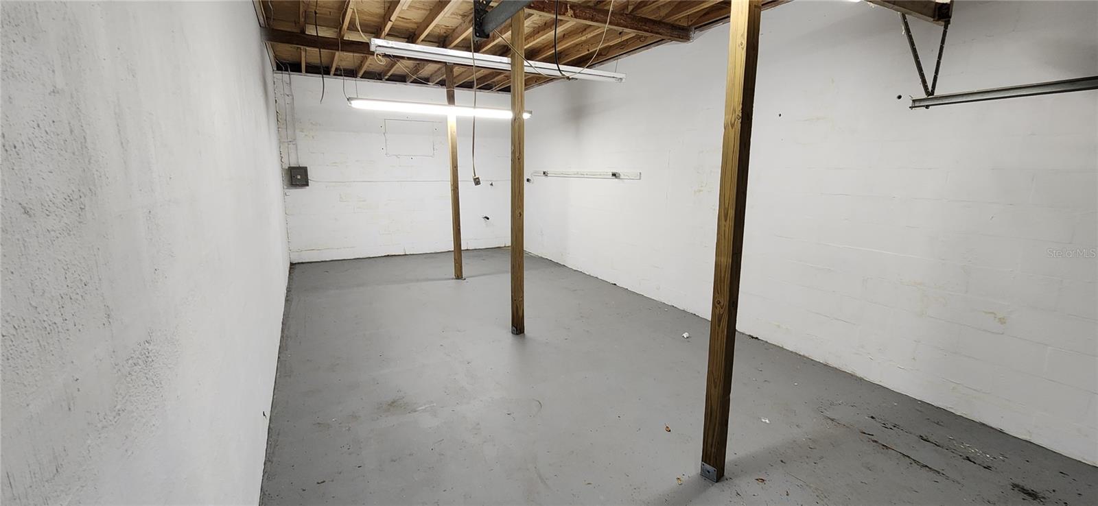 CRESCENT CITY - Commercial Sale