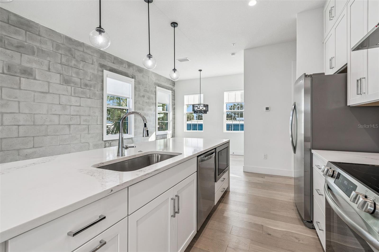 CANVAS WAD - Residential