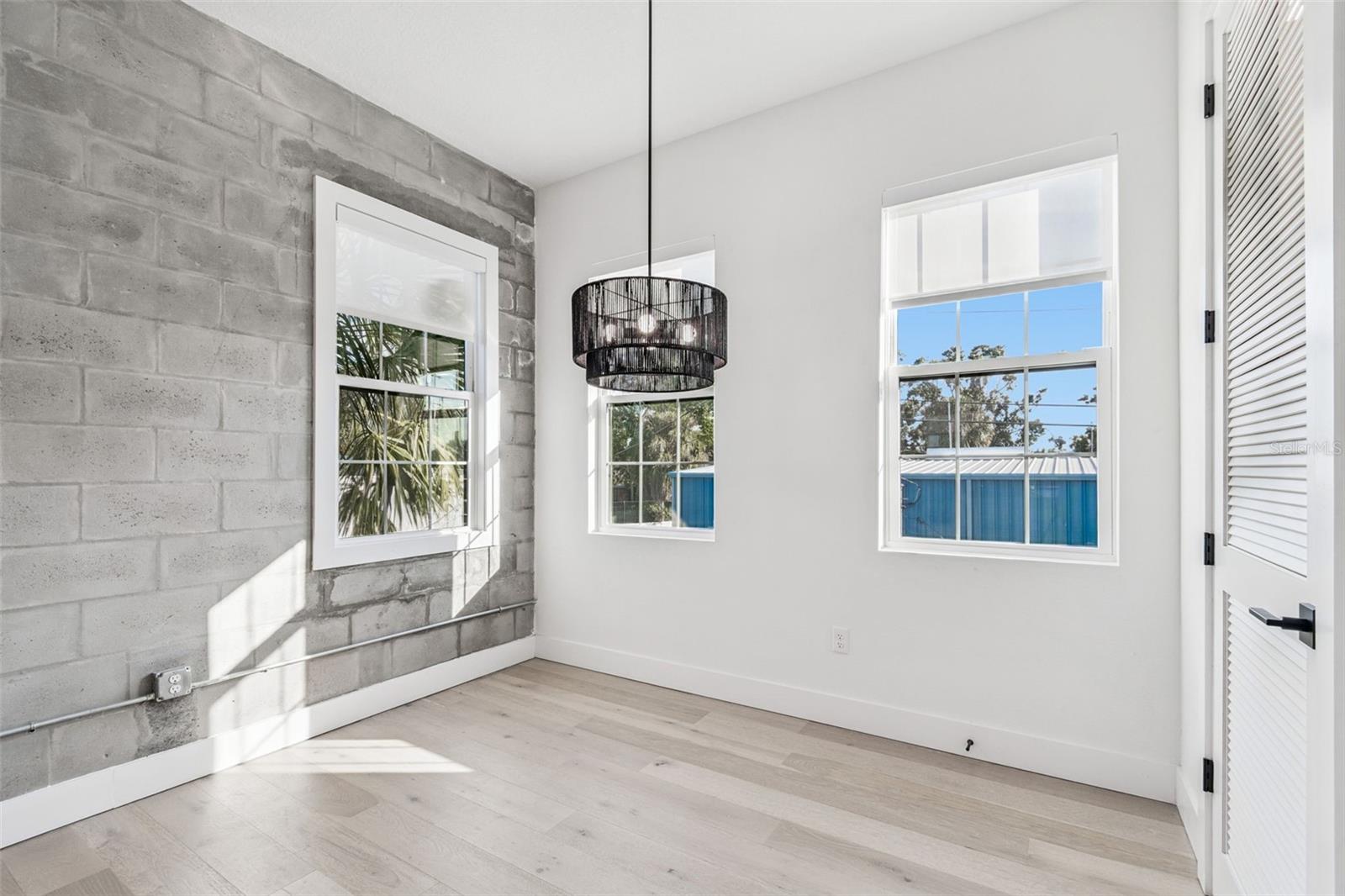 CANVAS WAD - Residential