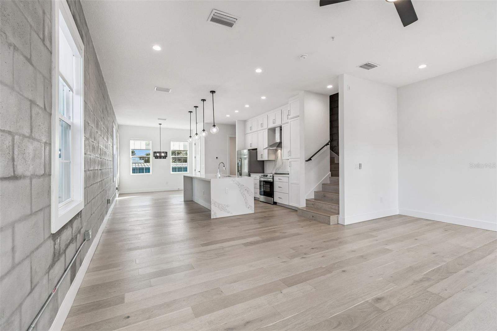 CANVAS WAD - Residential