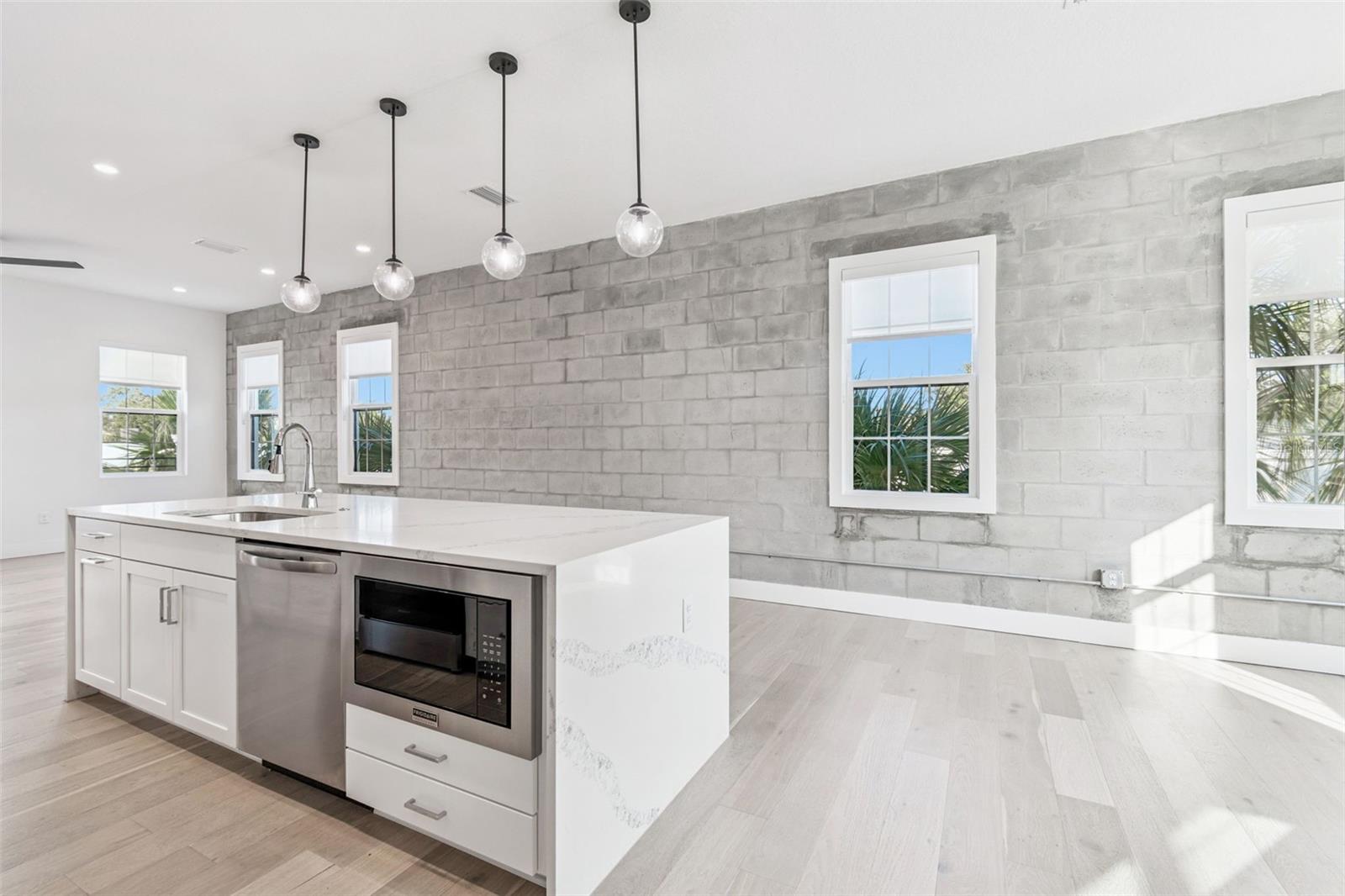 CANVAS WAD - Residential