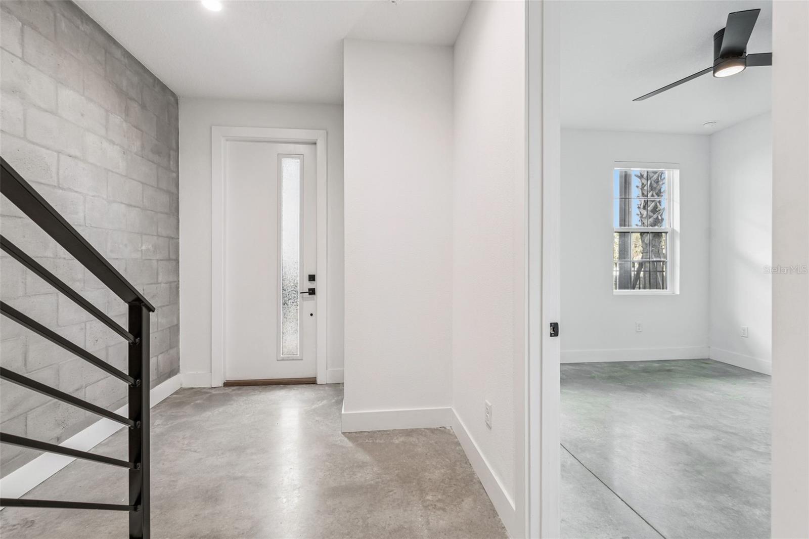 CANVAS WAD - Residential