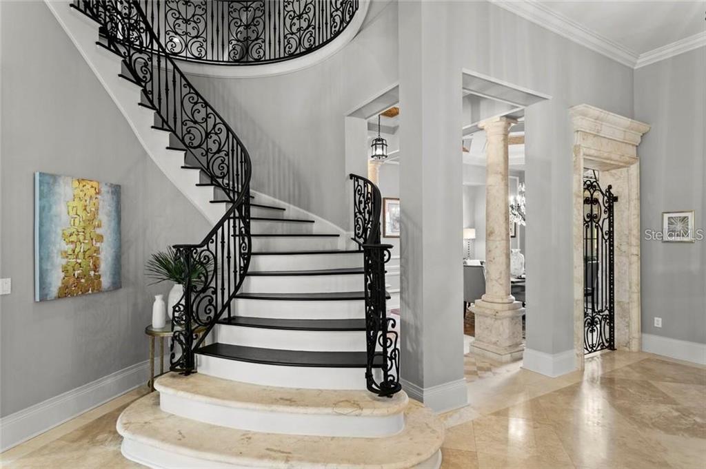 TAMPA PALMS - Residential