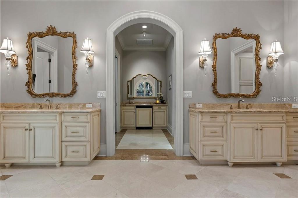 TAMPA PALMS - Residential