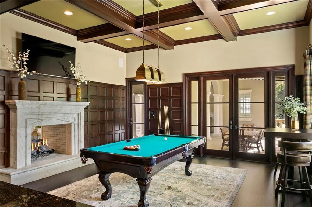 TAMPA PALMS - Residential