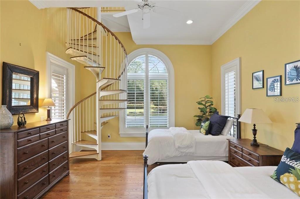 TAMPA PALMS - Residential