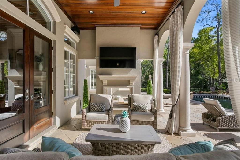 TAMPA PALMS - Residential